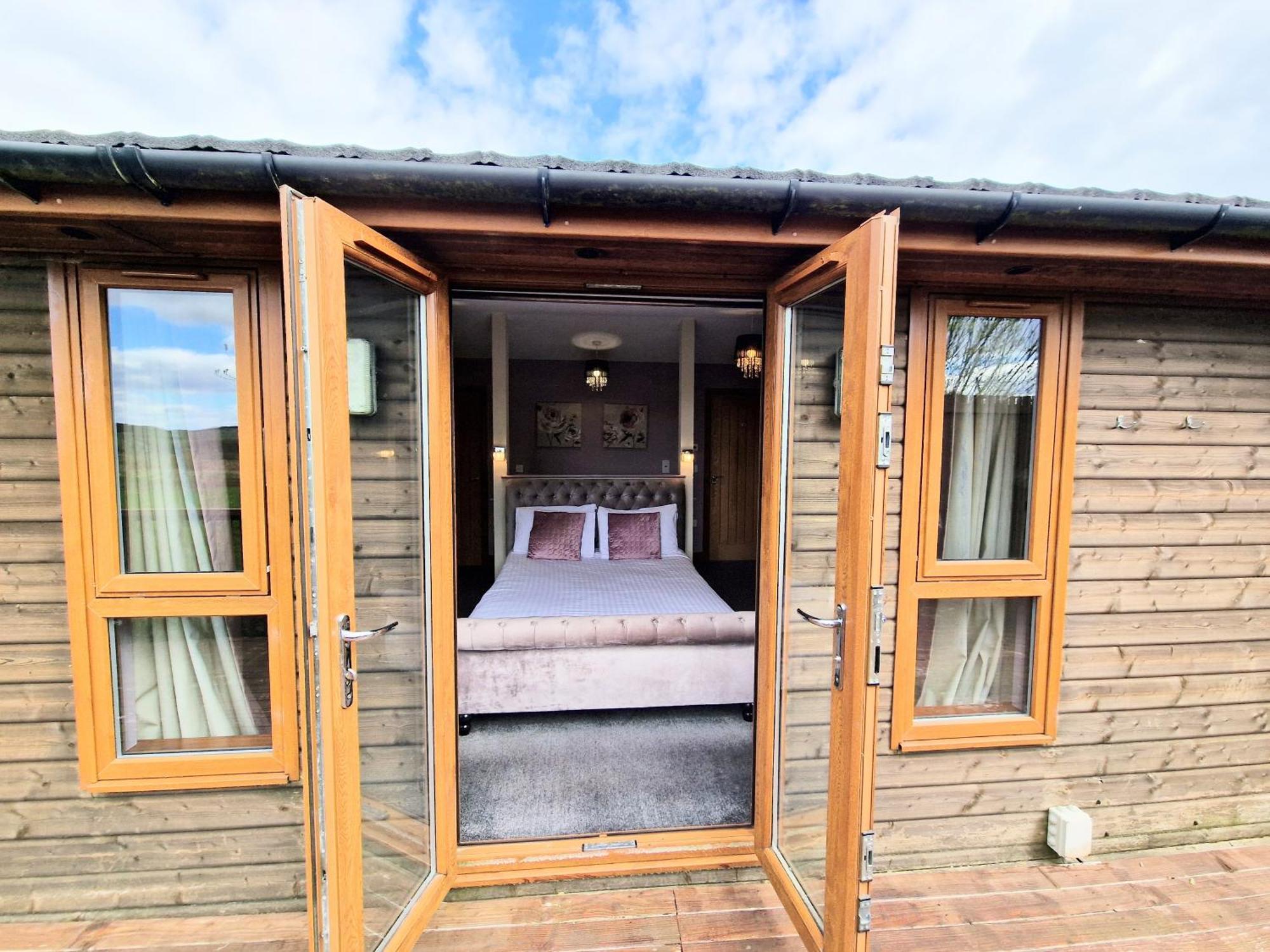 Torridon 1 With Private Hot Tub - Fife - Loch Leven - Lomond Hills- Pet Friendly Villa Kelty Buitenkant foto